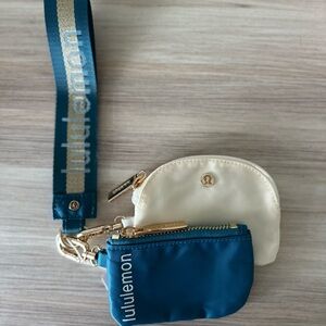 Lululemon Dual Pouch wristlet- 🪼